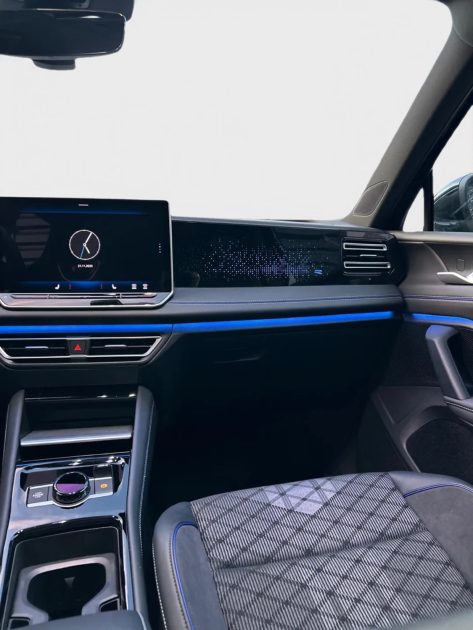 VOLKSWAGEN TIGUAN  2.0 TDI DSG R-Line BLACK