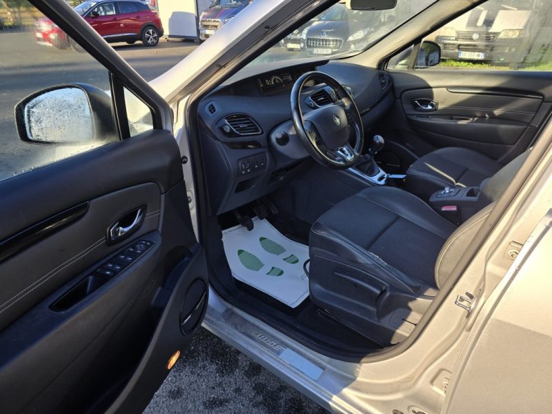 RENAULT MEGANE SCENIC 1.6 dCi 130ch energy Initiale eco² 2014