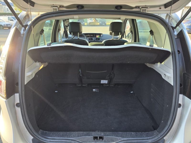 RENAULT MEGANE SCENIC 1.6 dCi 130ch energy Initiale eco² 2014