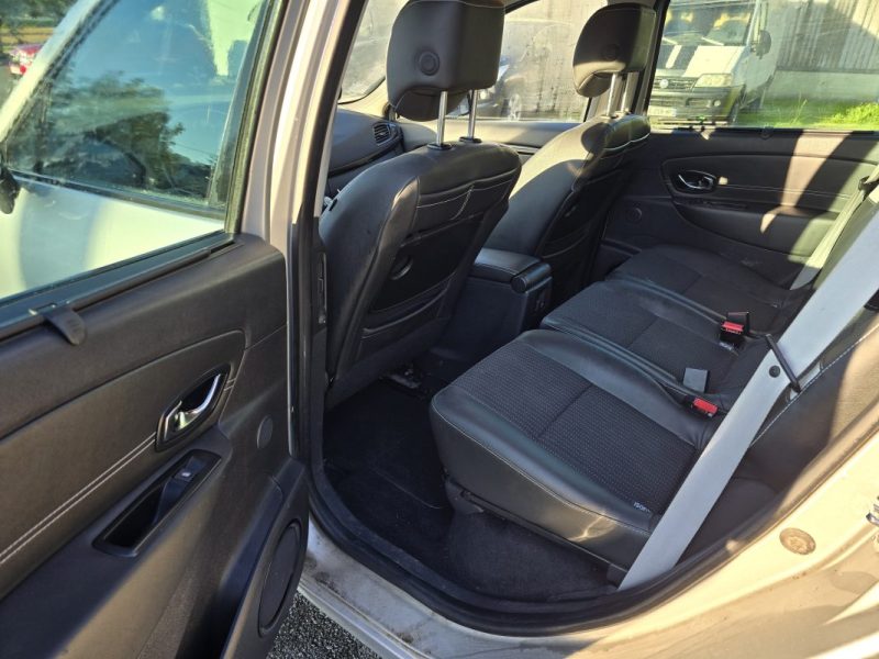 RENAULT MEGANE SCENIC 1.6 dCi 130ch energy Initiale eco² 2014