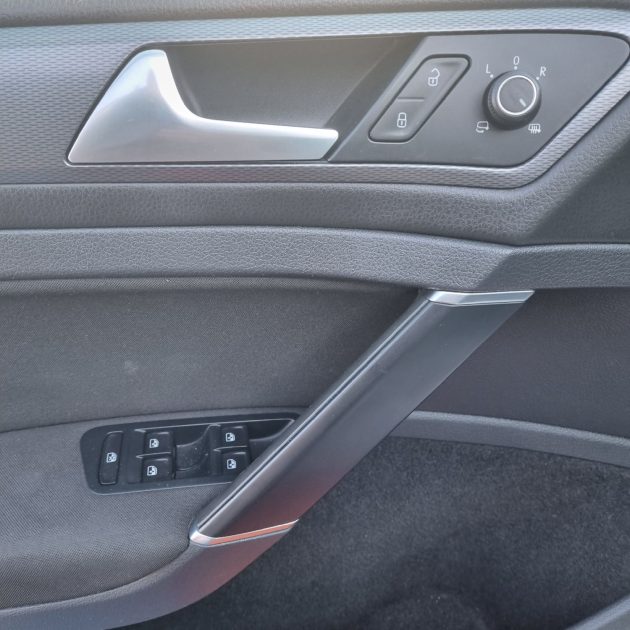 VOLKSWAGEN GOLF 1.4 TSI 125ch BlueMotion Technology Confortline Business DSG7 2016