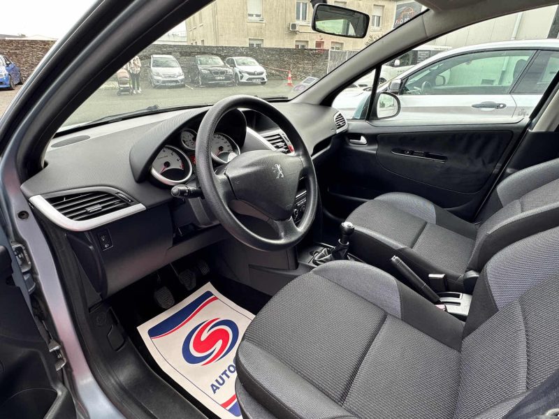 PEUGEOT 207 1.4TU GARANTIE 24 MOIS 207 1.4E TU ACTIVE 2010