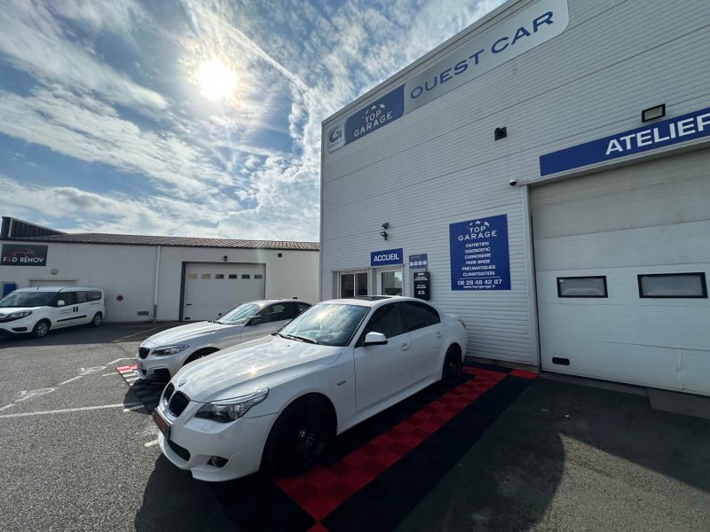 BMW E60 PACK M LCI   M SPORT 523I  2009