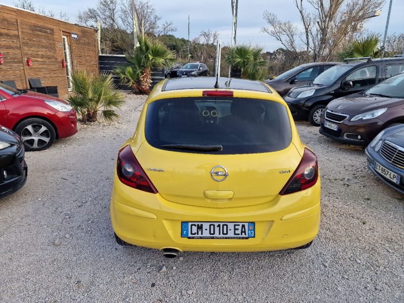 OPEL CORSA 1.3 CDTI - color edition  2012