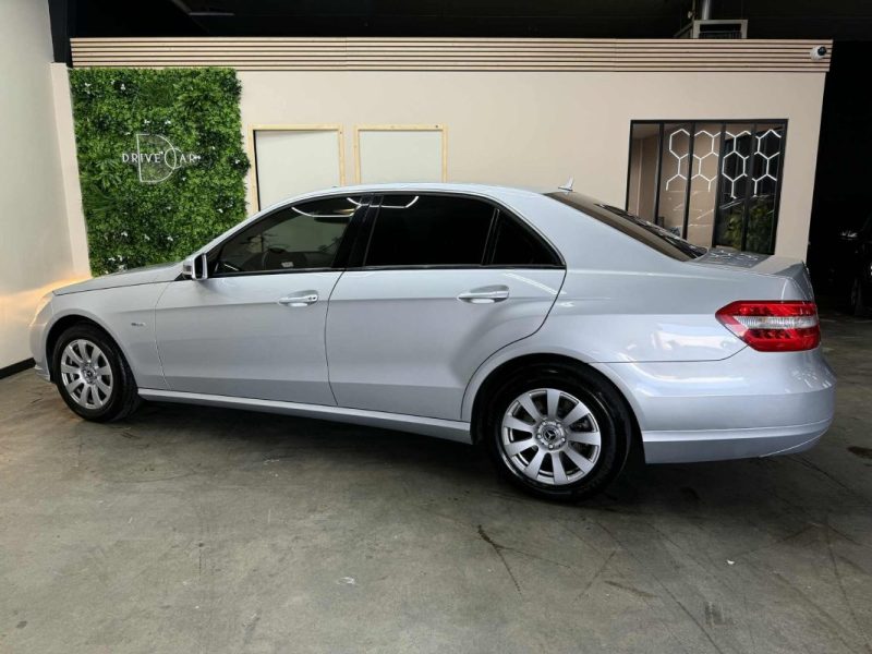 MERCEDES CLASSE E E 220 CDI bluetec 170cv CLASSIC 2009