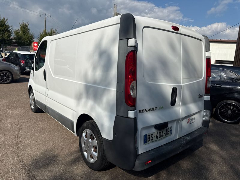 RENAULT TRAFIC GENERIQUE L1H1 2.0 DCI 90 / 6658,34€ HT 