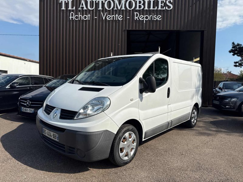 RENAULT TRAFIC GENERIQUE L1H1 2.0 DCI 90 / 6658,34€ HT 