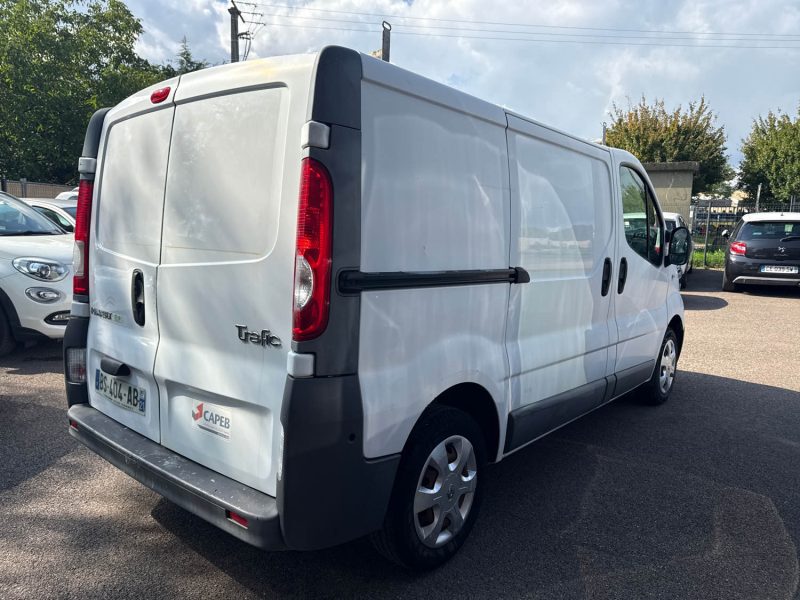 RENAULT TRAFIC GENERIQUE L1H1 2.0 DCI 90 / 6658,34€ HT 