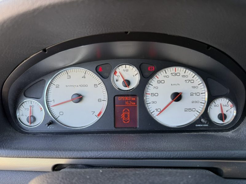 PEUGEOT 407 1.8 PREMIUM 127cv  FAIBLE KILOMÉTRAGE