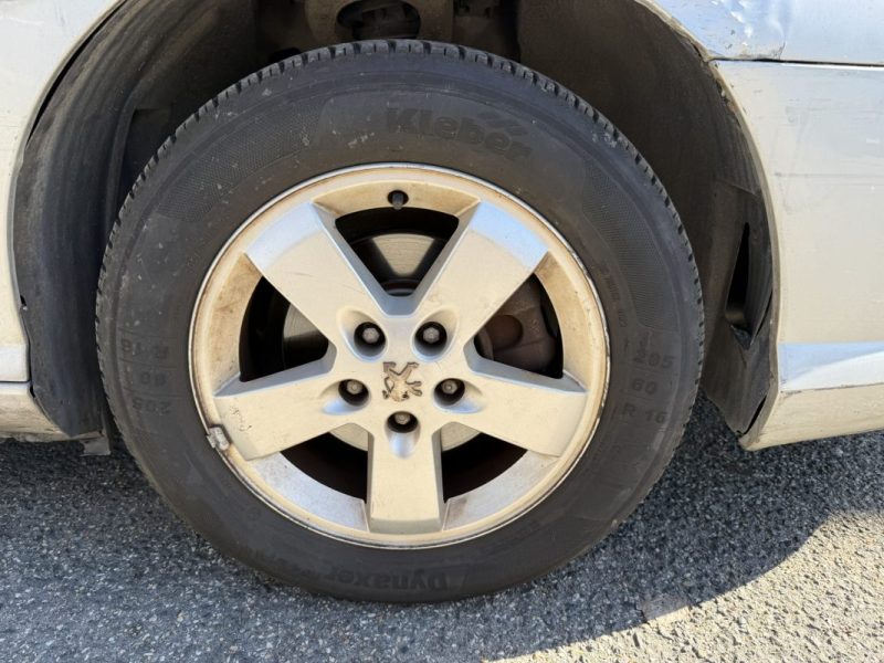 PEUGEOT 407 1.8 PREMIUM 127cv  FAIBLE KILOMÉTRAGE