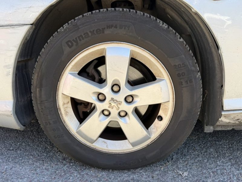 PEUGEOT 407 1.8 PREMIUM 127cv  FAIBLE KILOMÉTRAGE