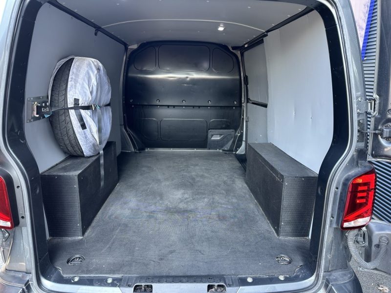 VOLKSWAGEN TRANSPORTER 2.8T L1H1 2.0 TDI DSG7 CAMERA DE RECUL / CARPLAY 