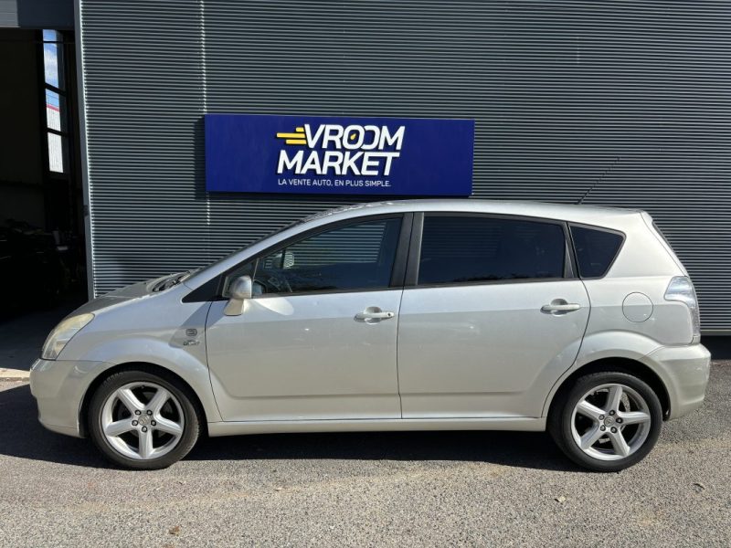 TOYOTA COROLLA VERSO 2.2 D4D 177CH 7PL 