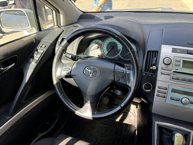 TOYOTA COROLLA VERSO 2.2 D4D 177CH 7PL 