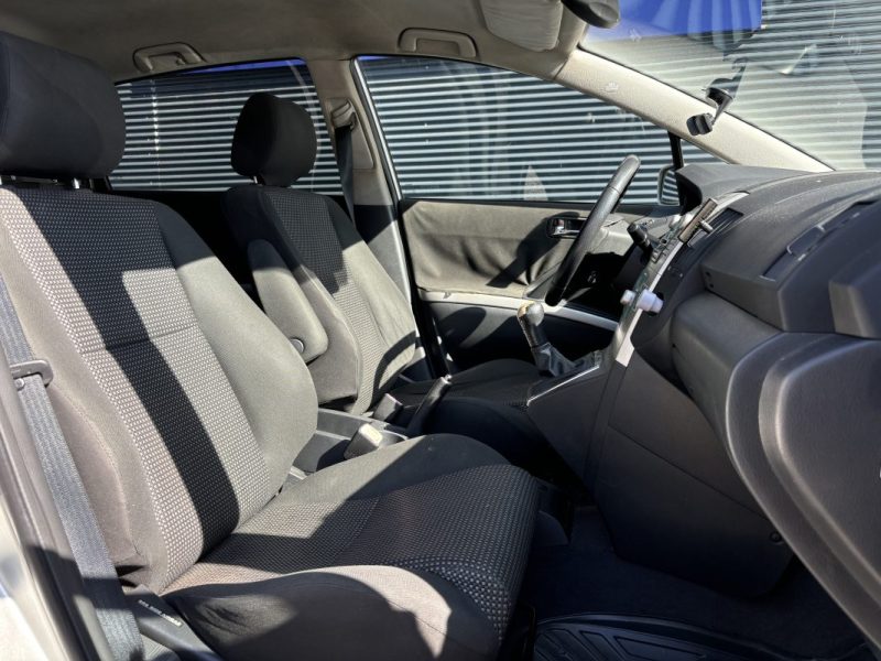 TOYOTA COROLLA VERSO 2.2 D4D 177CH 7PL 