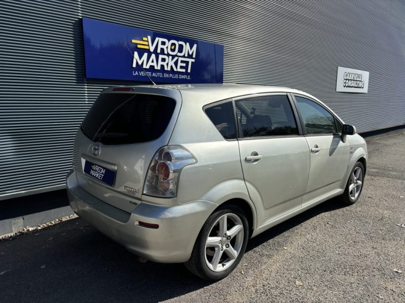 TOYOTA COROLLA VERSO 2.2 D4D 177CH 7PL 