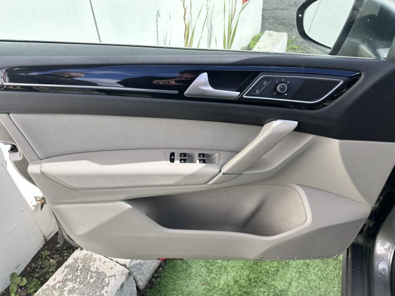 VOLKSWAGEN GOLF SPORTSVAN 1.6 TDI 110ch BlueMotion Technology FAP Carat DSG7 