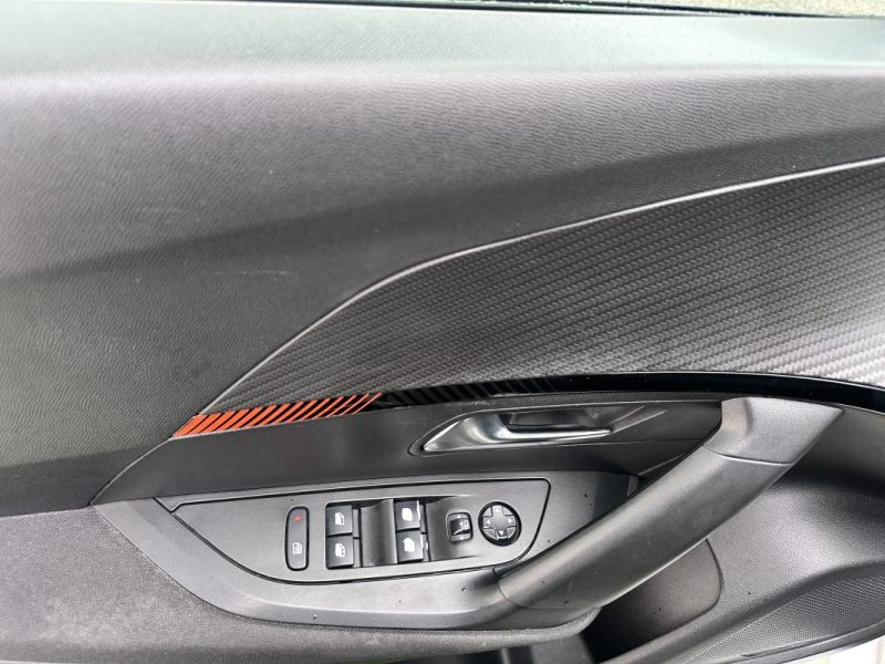 PEUGEOT 2008 II 1.5 BlueHDi 100ch S&S BUSINESS 1ERE MAIN