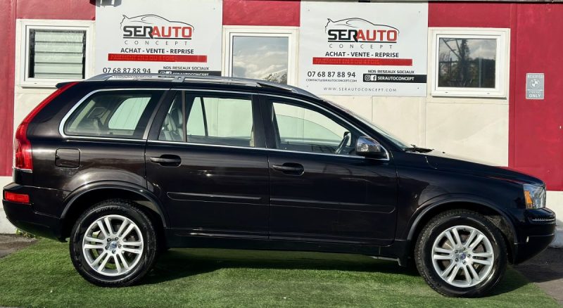 VOLVO XC90 2.4 D5 200 AWD MOMENTUM GEARTRONIC 7PL - 1ER MAIN