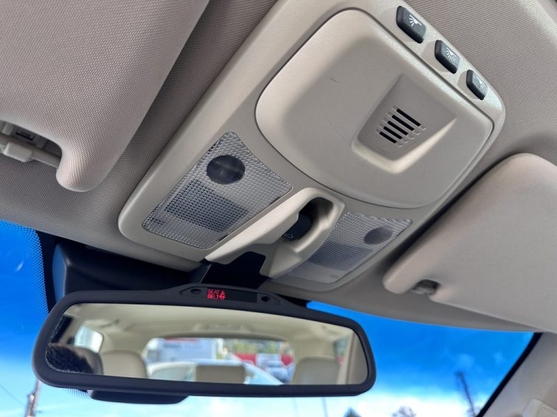 VOLVO XC90 2.4 D5 200 AWD MOMENTUM GEARTRONIC 7PL - 1ER MAIN