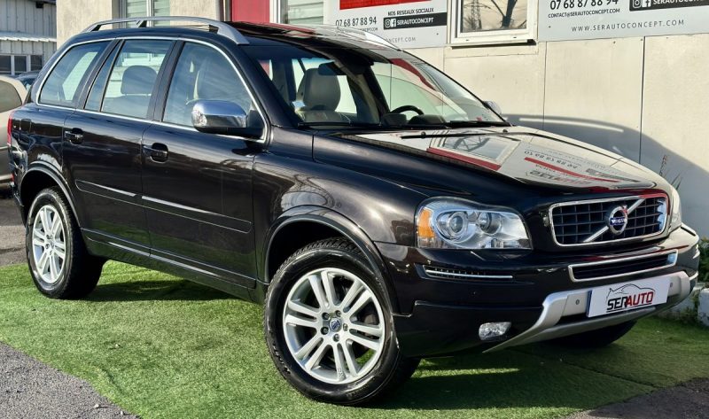 VOLVO XC90 2.4 D5 200 AWD MOMENTUM GEARTRONIC 7PL - 1ER MAIN