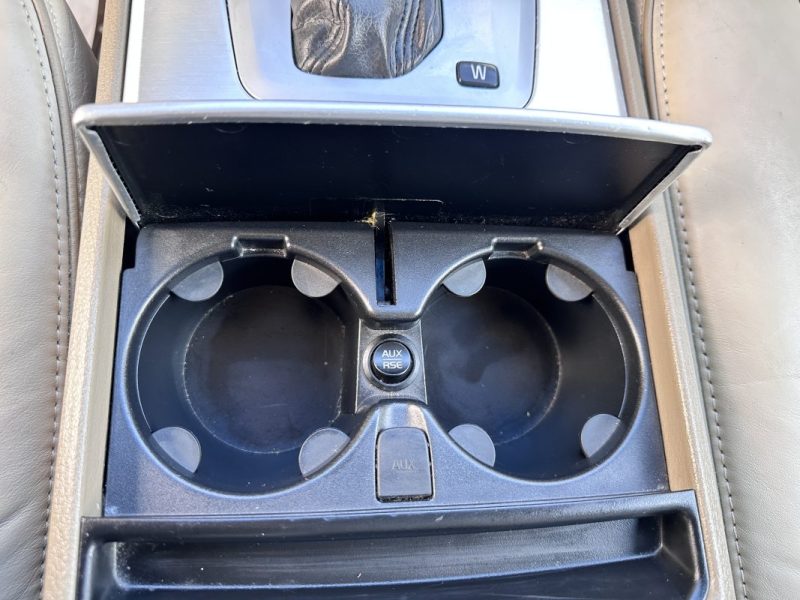 VOLVO XC90 2.4 D5 200 AWD MOMENTUM GEARTRONIC 7PL - 1ER MAIN