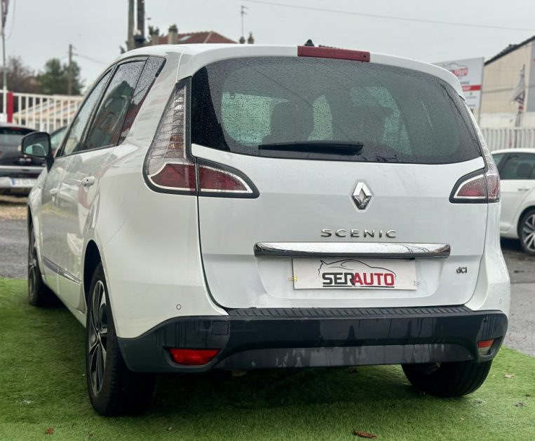 RENAULT SCENIC III 1.5 dCi 110ch BOSE EDITION eco²
