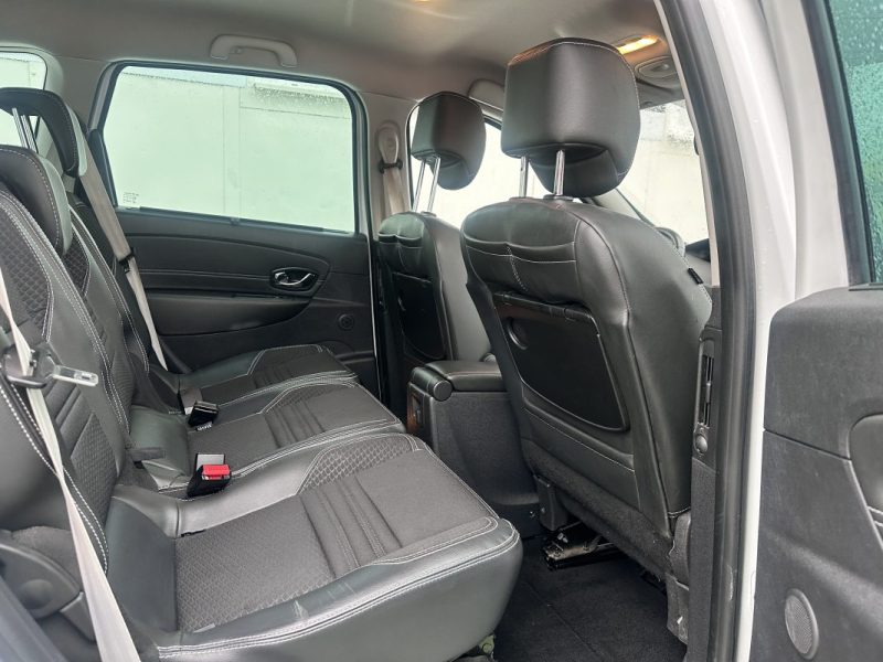 RENAULT SCENIC III 1.5 dCi 110ch BOSE EDITION eco²