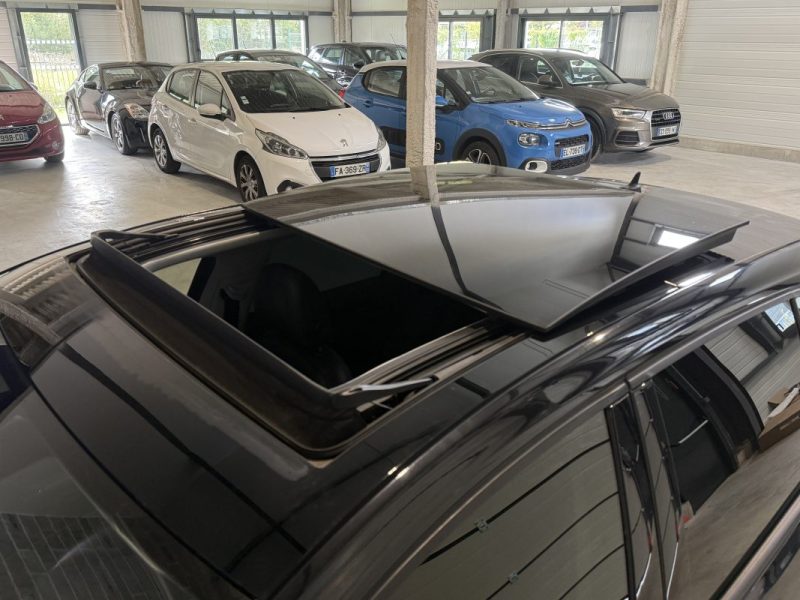 VOLKSWAGEN Golf VII (7) 2.0 TDI 150cv DSG6 5 Portes -  2014