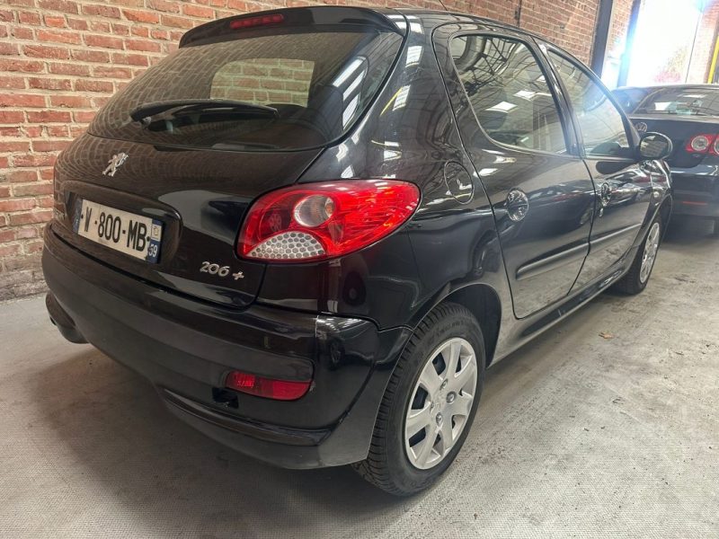 PEUGEOT 206+ 1.1 URBAN ESSENCE CLIM