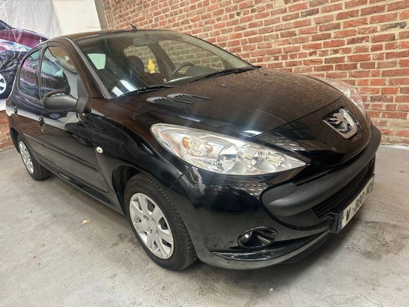 PEUGEOT 206+ 1.1 URBAN ESSENCE CLIM