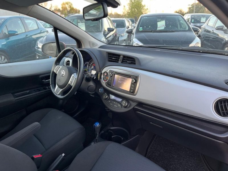 TOYOTA YARIS III 1.5 HYBRID DESIGN 100H