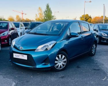 TOYOTA YARIS III 1.5 HYBRID BUSINESS 100H