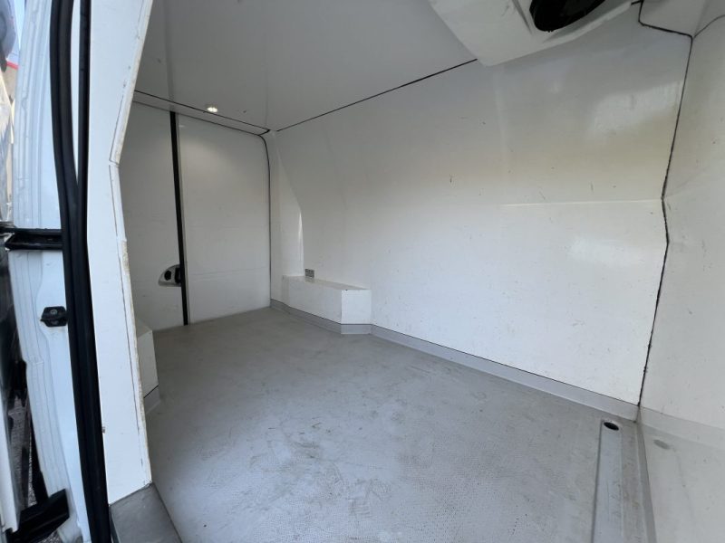 RENAULT MASTER F3300 L2H2 2.3 dCi 125ch FRIGORIFIQUE - TVA RÉCUPÉRABLE 