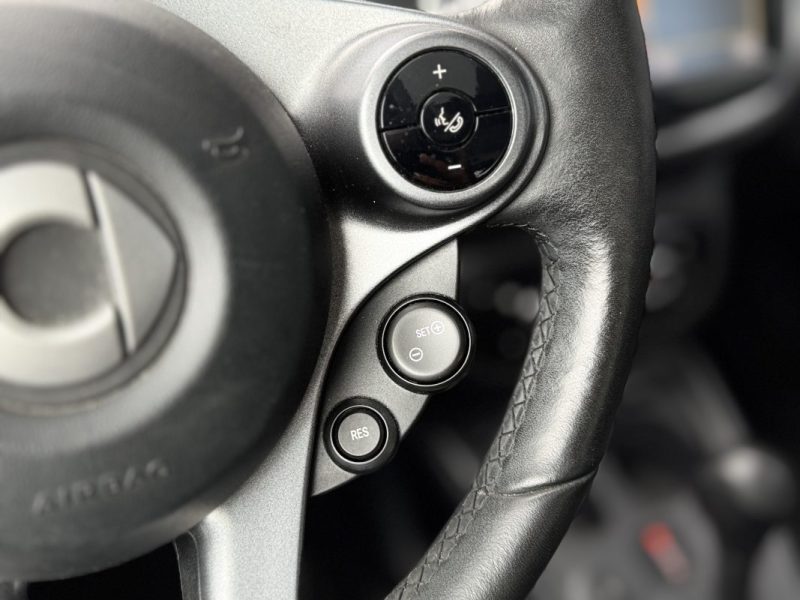 SMART FORTWO Electrique 82ch prime CAMERA DE RECUL / SIEGES CHAUFFANTS 
