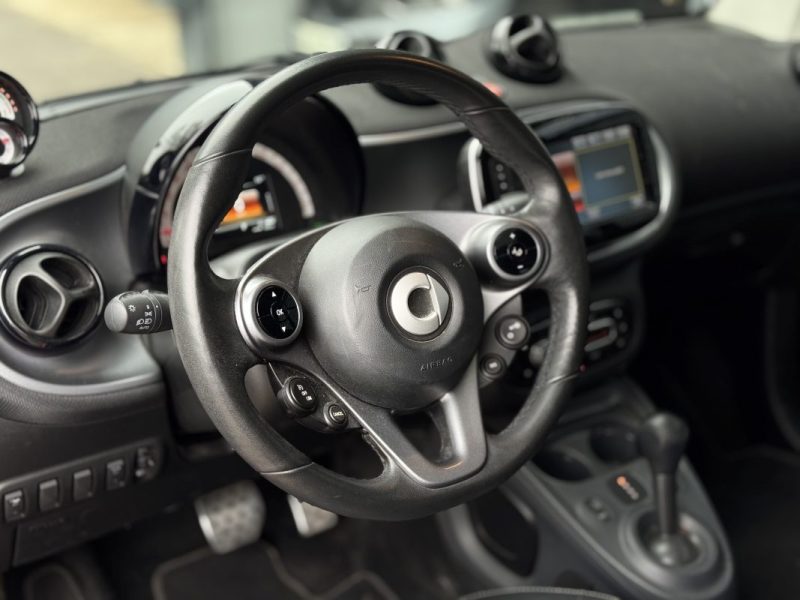 SMART FORTWO Electrique 82ch prime CAMERA DE RECUL / SIEGES CHAUFFANTS 