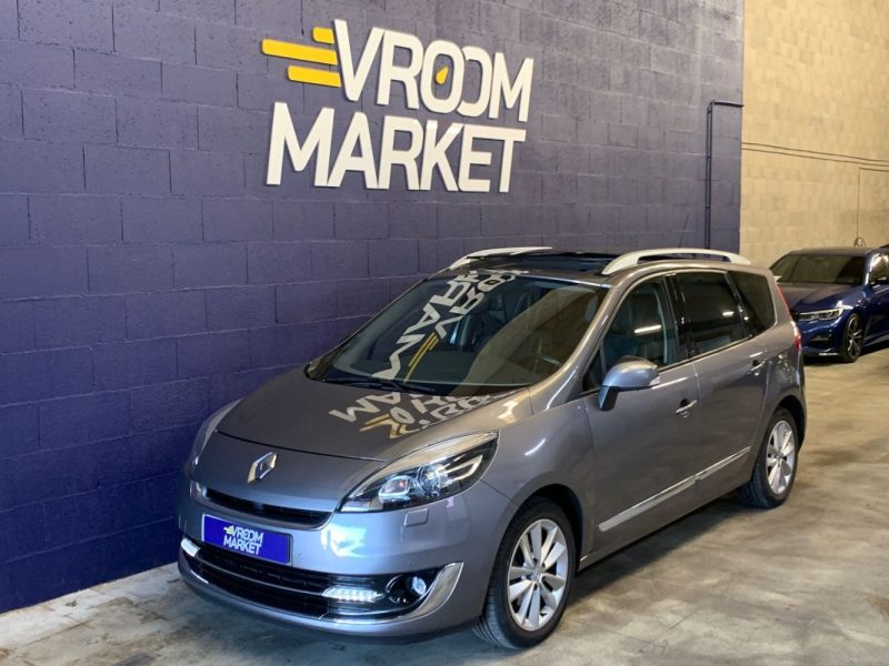 RENAULT GRAND SCENIC III 7p INITIAL PARIS 1.6 dCi 130ch BVM6-Toit ouvrant-Siège chauffant- Attelage 