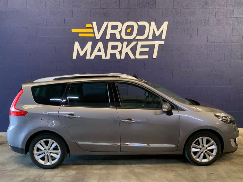 RENAULT GRAND SCENIC III 7p INITIAL PARIS 1.6 dCi 130ch BVM6-Toit ouvrant-Siège chauffant- Attelage 