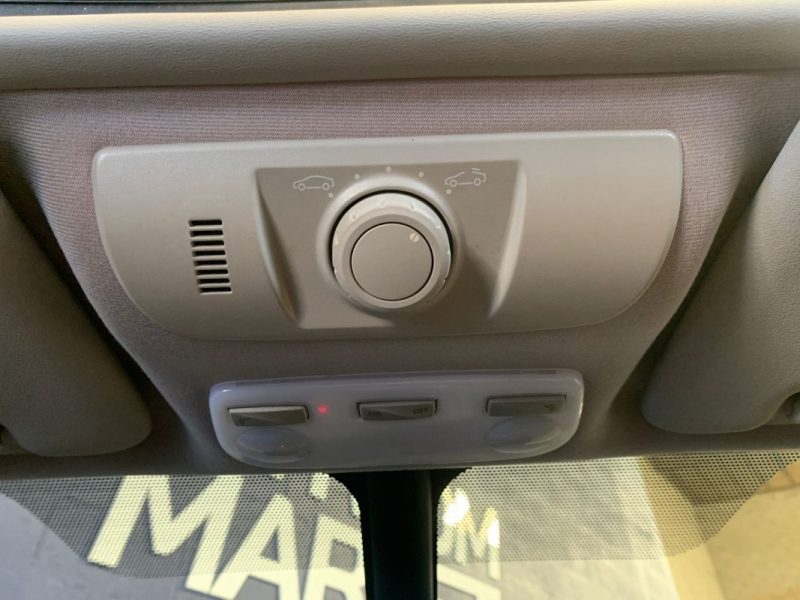 RENAULT GRAND SCENIC III 7p INITIAL PARIS 1.6 dCi 130ch BVM6-Toit ouvrant-Siège chauffant- Attelage 