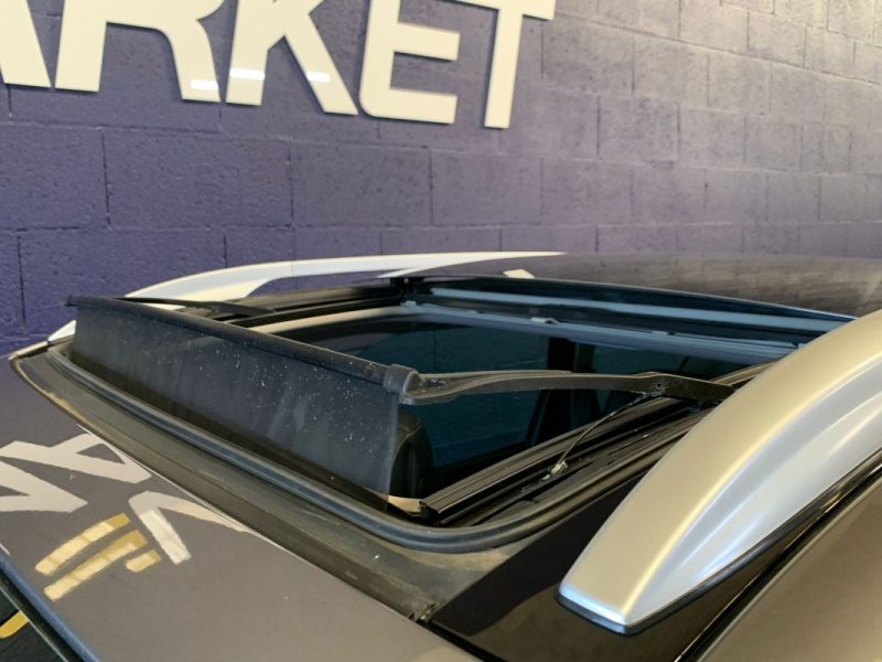 RENAULT GRAND SCENIC III 7p INITIAL PARIS 1.6 dCi 130ch BVM6-Toit ouvrant-Siège chauffant- Attelage 