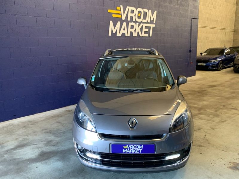 RENAULT GRAND SCENIC III 7p INITIAL PARIS 1.6 dCi 130ch BVM6-Toit ouvrant-Siège chauffant- Attelage 