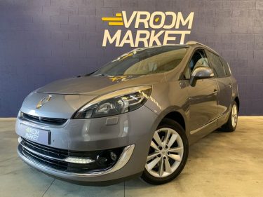 RENAULT GRAND SCENIC III 7p INITIAL PARIS 1.6 dCi 130ch BVM6-Toit ouvrant-Siège chauffant- Attelage 