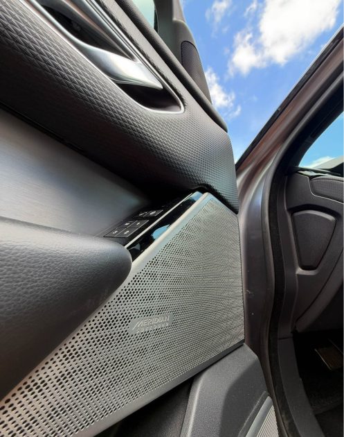 Range Rover VELAR 2.0 D 240 AWD SE R-DYNAMIC (665E/MOIS)