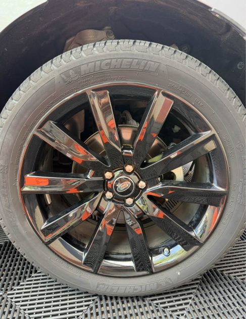 Range Rover VELAR 2.0 D 240 AWD SE R-DYNAMIC (665E/MOIS)