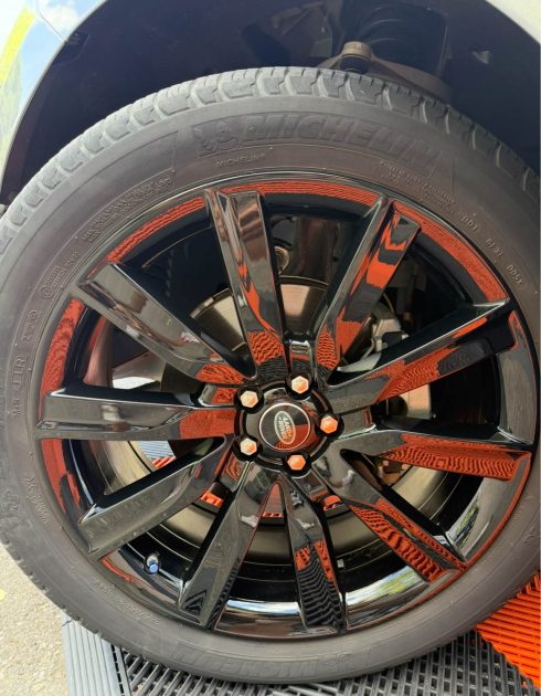 Range Rover VELAR 2.0 D 240 AWD SE R-DYNAMIC (665E/MOIS)