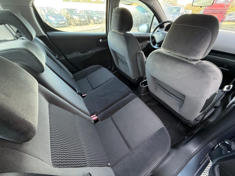 PEUGEOT 207 1.6 HDi 1560cm3 109cv  2007