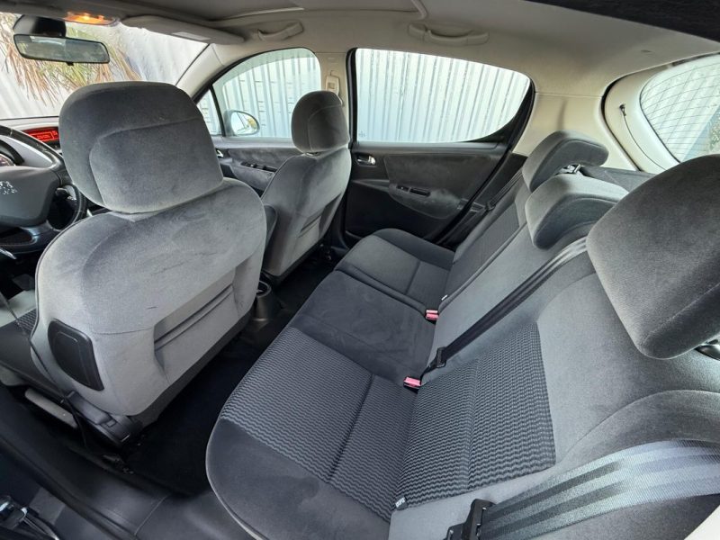 PEUGEOT 207 1.6 HDi 1560cm3 109cv  2007