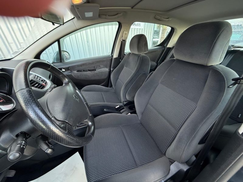PEUGEOT 207 1.6 HDi 1560cm3 109cv  2007