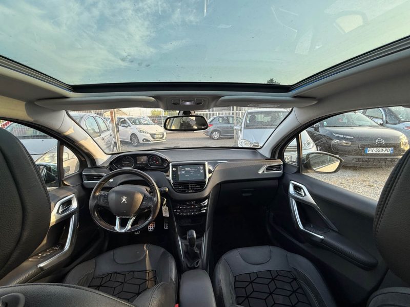 Peugeot 208 Feline 1.2 i 110 Ch Garantie 