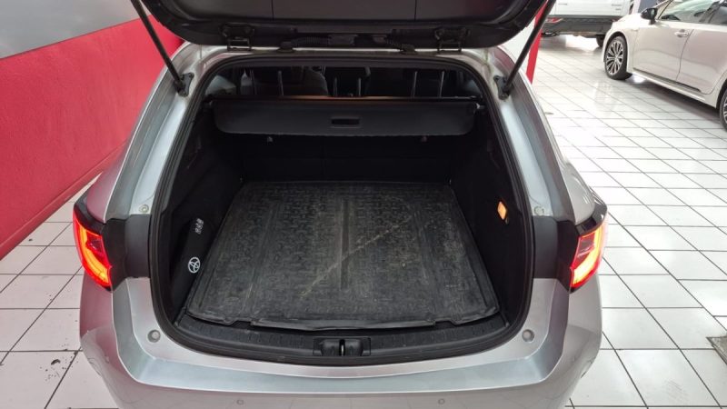 TOYOTA COROLLA TOURING SPORTS 184cv DYNAMIC BUSINESS/1 ERE MAIN/TVA RECUPERABLE